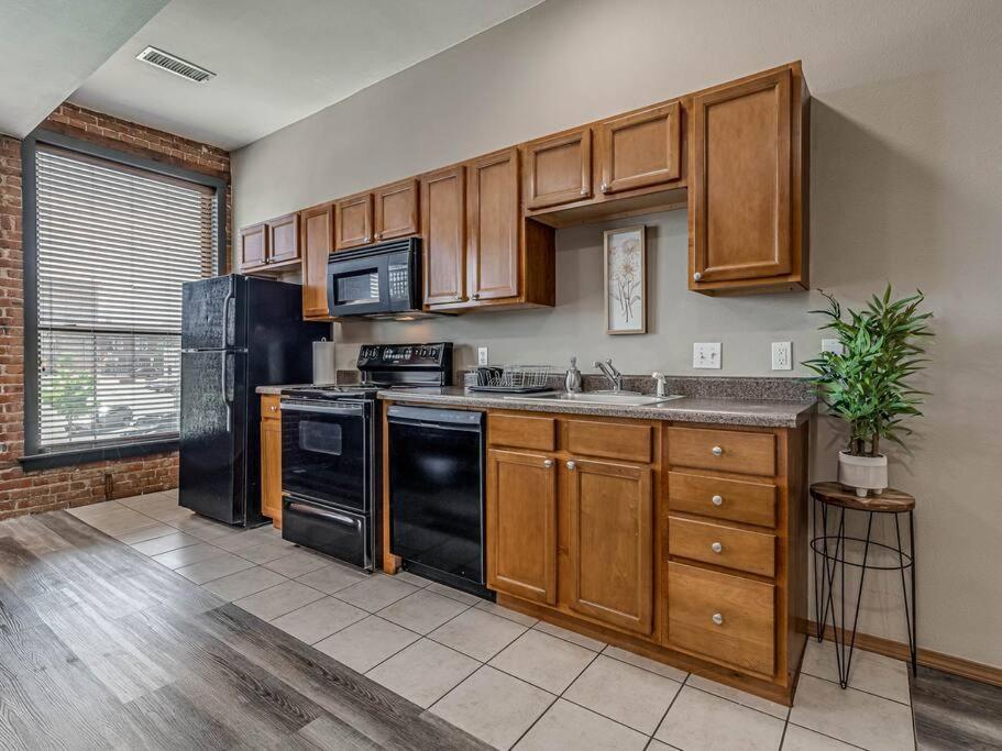 Deluxe Studio In Historic Downtown Building! Bartlesville Exterior foto